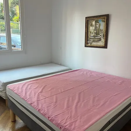 Long Nearby Mariottes H Town Апартаменты Ницца